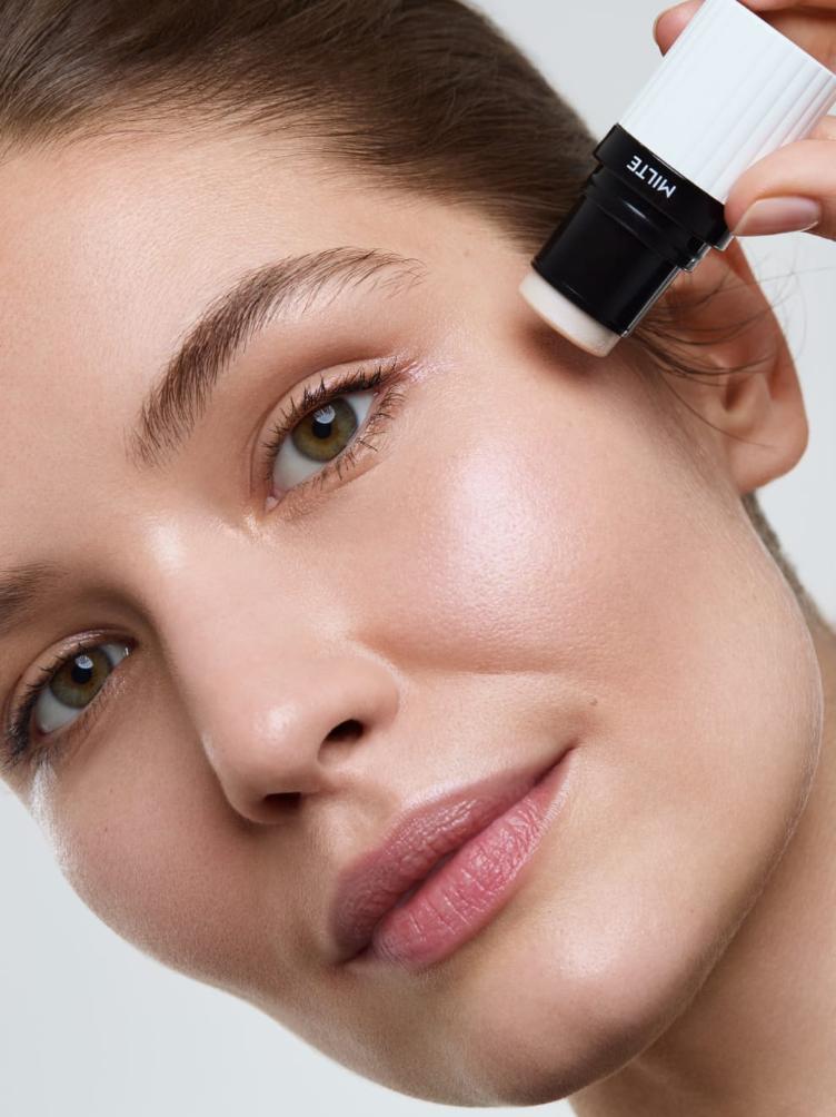 Und Gretel MILTE Highlighter Stick - Moonbeam 01