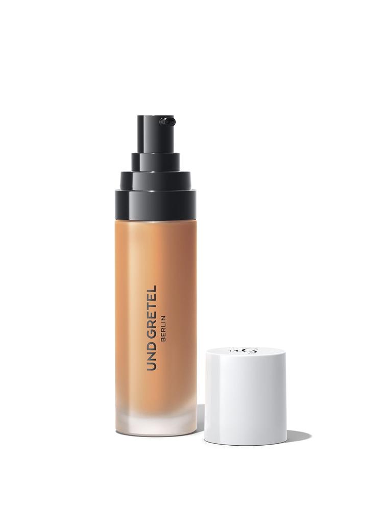 Und Gretel EBEN Liquid Foundation - Balanced Medium 05