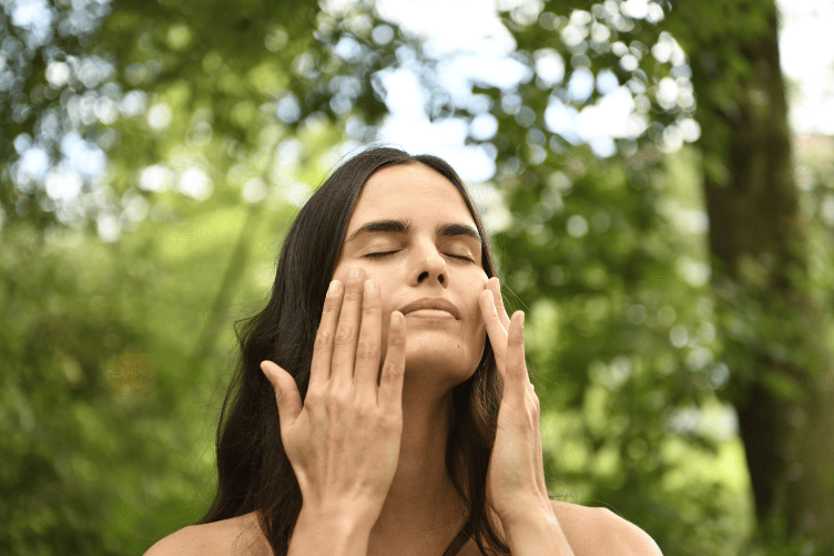 Pretty & Pure - Deep Hydration Serum with Hyaluronic - 0